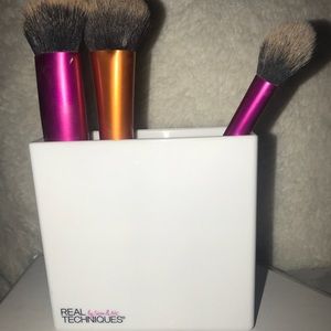 LIMITED EDITION real techniques makeup brush case